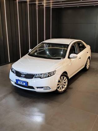 KIA CERATO 1.6 SX3 16V GASOLINA 4P MANUAL KIA CERATO 1.6 SX3 16V GASOLINA 4P MANUAL